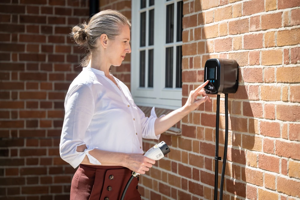 Ohme Home Pro MID 11 kW Wallbox mit integriertem MID-Energiezähler